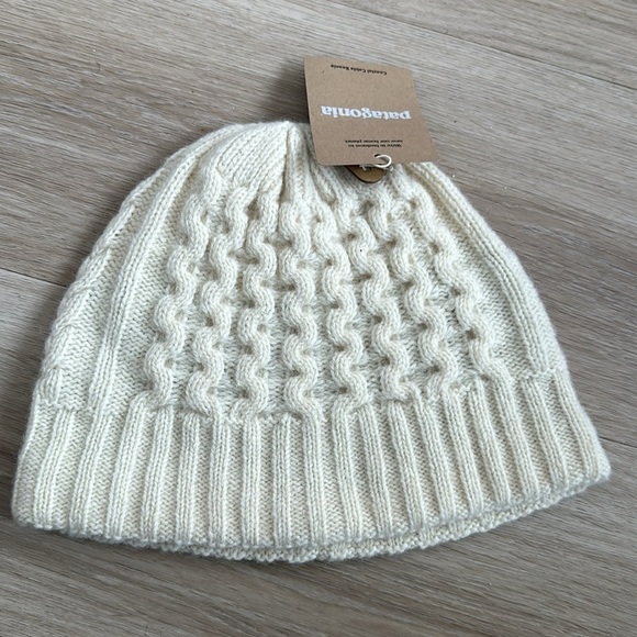 Patagonia Coastal Cable Beanie - Picture 7 of 8